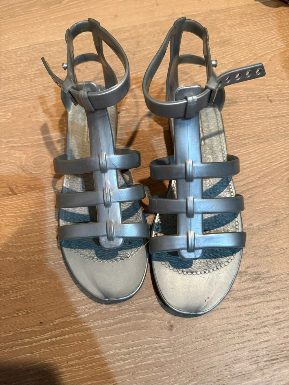 Marc Jacobs Metallic Silver Jelly Gladiator Sandals Size 6